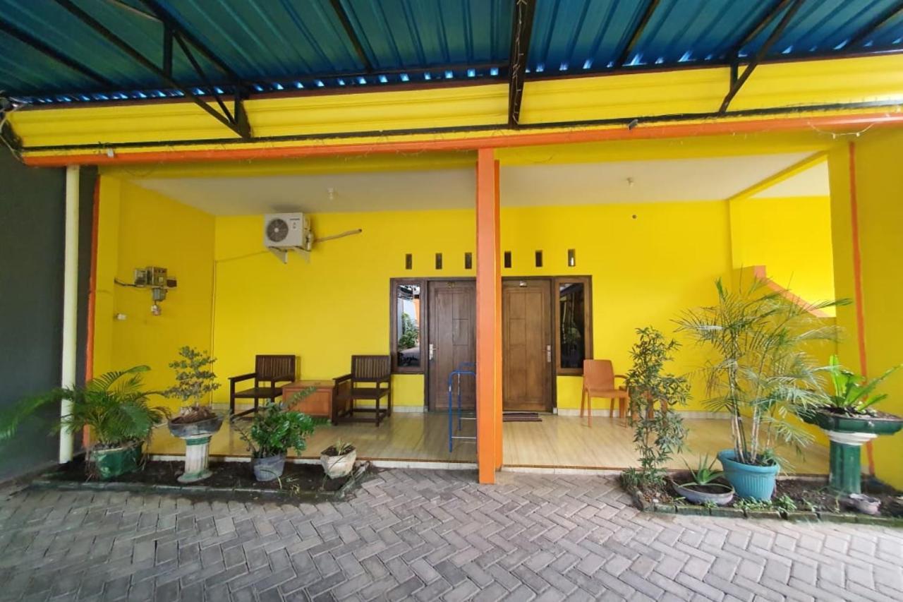 New Puri Amalia Apartment Banyuwangi  Ngoại thất bức ảnh