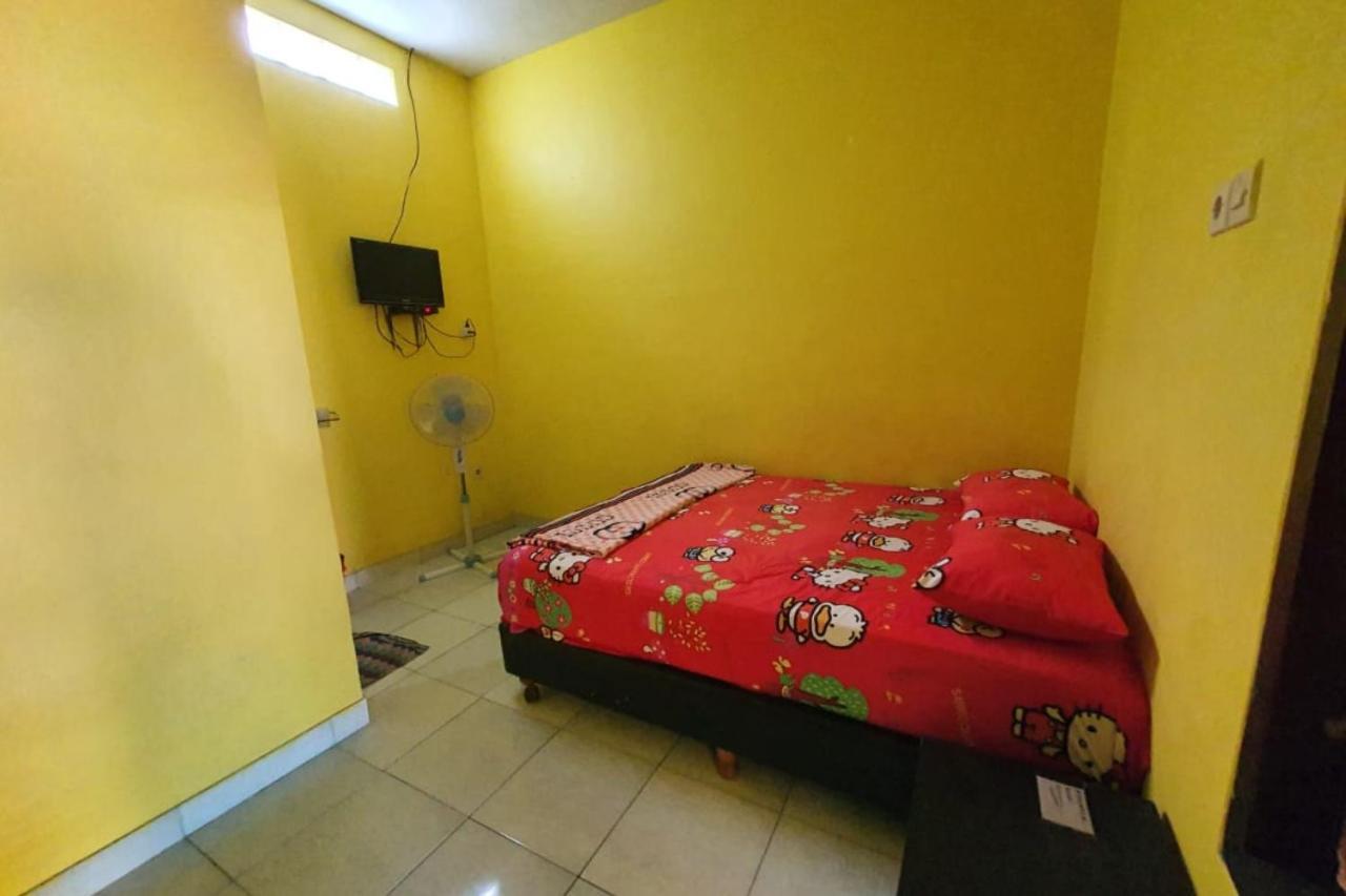 New Puri Amalia Apartment Banyuwangi  Ngoại thất bức ảnh